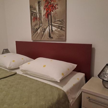 Apartment Mira Sibenik Bagian luar foto