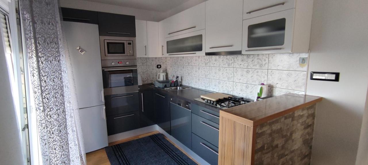 Apartment Mira Sibenik Bagian luar foto