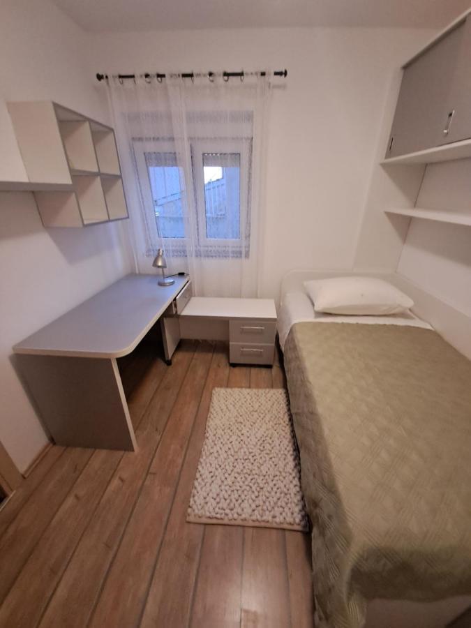 Apartment Mira Sibenik Bagian luar foto