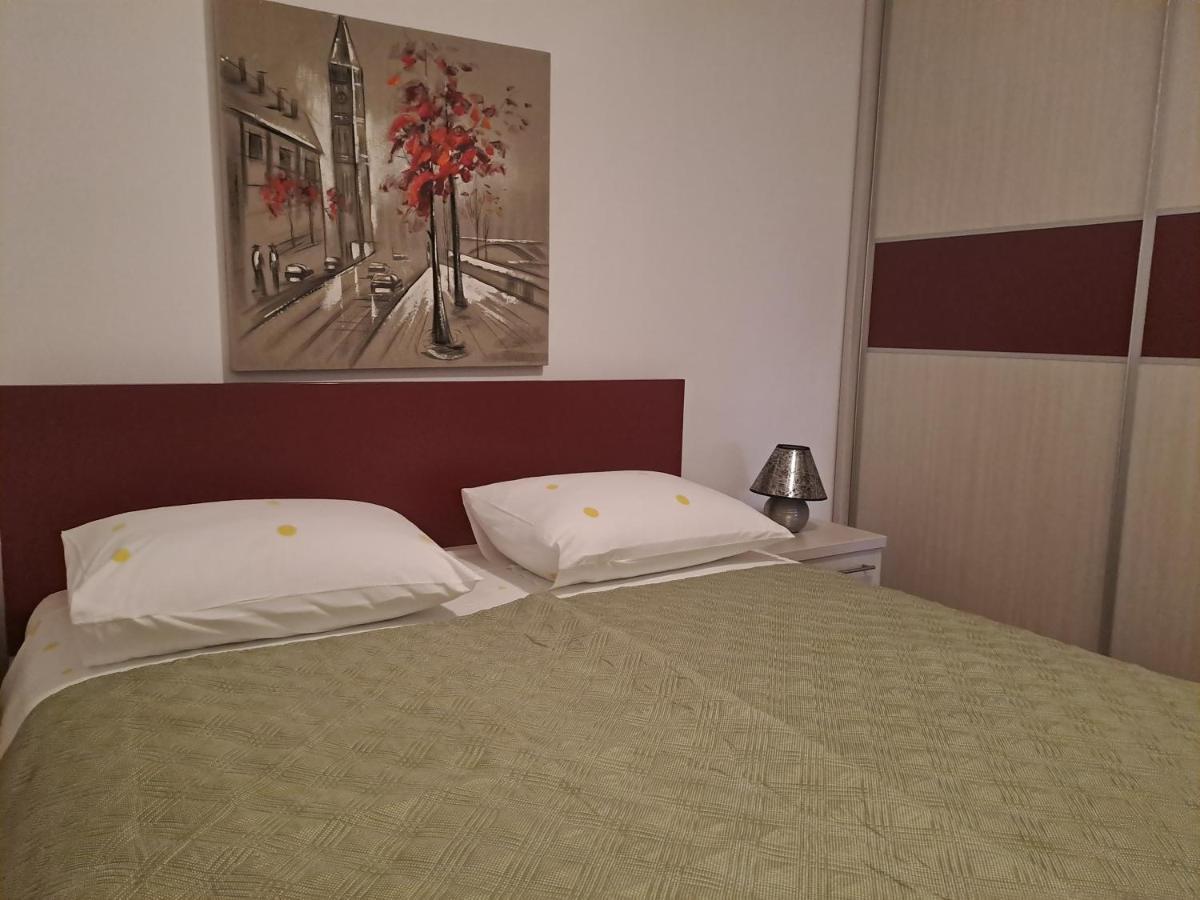 Apartment Mira Sibenik Bagian luar foto
