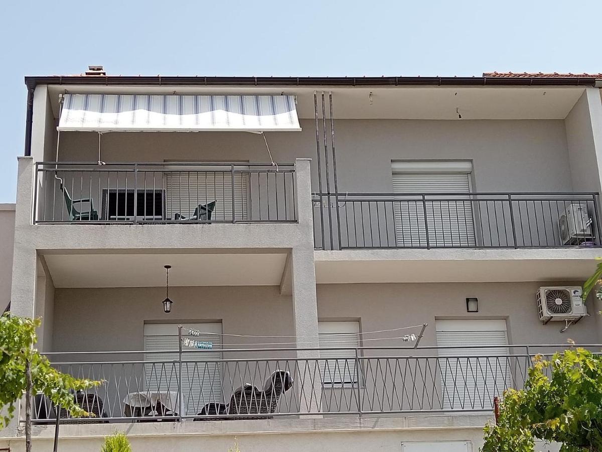 Apartment Mira Sibenik Bagian luar foto
